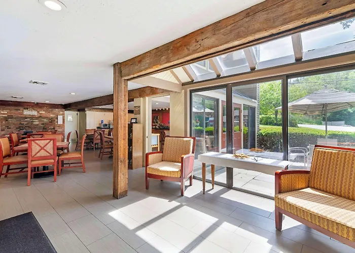 Best Western Inn & Suites Rutland-Killington