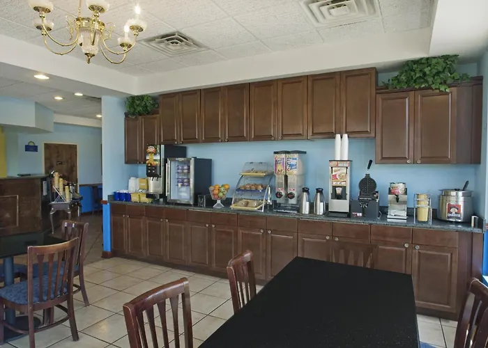 Days Inn By Wyndham Richmond Hill/Savannah