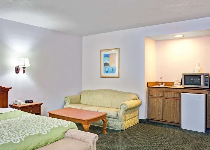 Fullerton Cheap Hotels