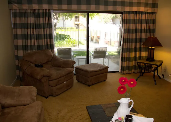 The Hotel Fresno