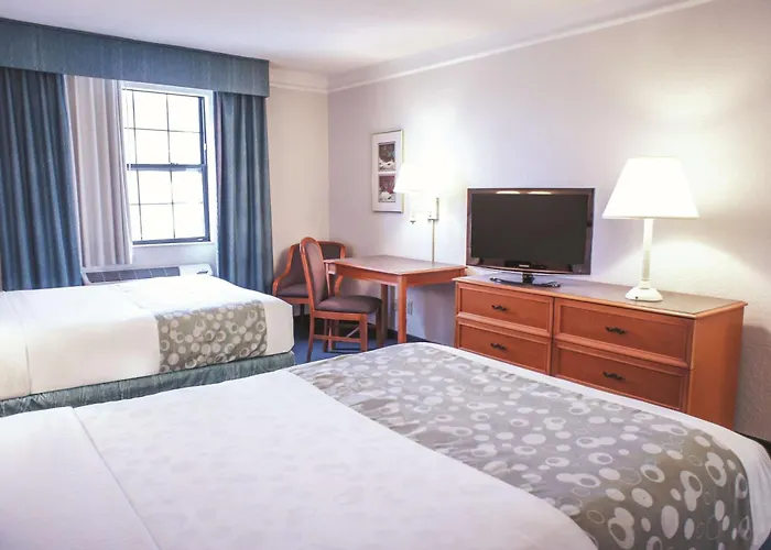 La Quinta Inn By Wyndham Moline Airport