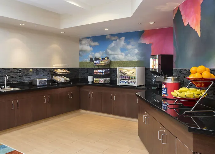 Fairfield Inn & Suites Greeley