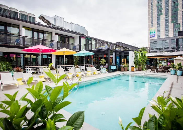 Cranston Cheap Hotels