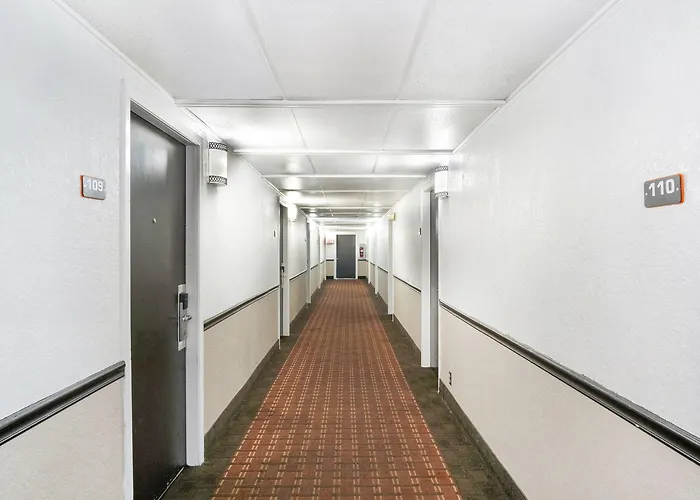 Travelodge By Wyndham Dodge City Ks