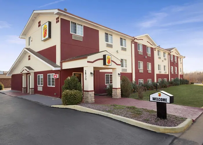 Super 8 By Wyndham Joplin