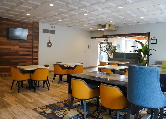 Days Inn By Wyndham Southington