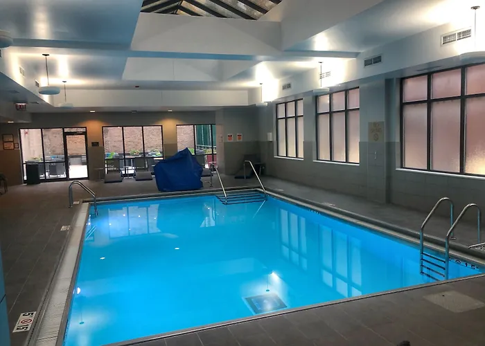 Hampton Inn & Suites Chicago-Downtown
