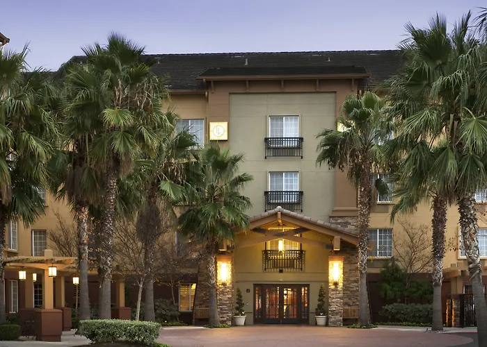 Larkspur Landing Extended Stay Suites Sacramento