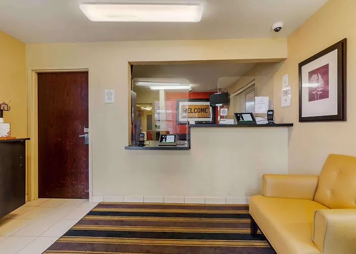 Extended Stay America Suites - Fort Lauderdale - Cypress Creek - Andrews Ave
