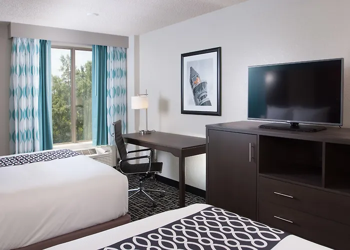 La Quinta By Wyndham Atlanta Airport North