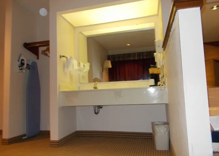 Royalton Inn And Suites, Wilmington,Ohio