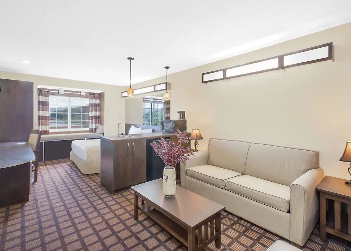 Microtel Inn & Suites By Wyndham Franklin
