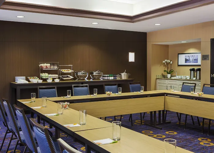Courtyard By Marriott Orlando Downtown