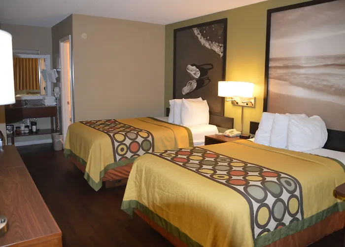 Super 8 By Wyndham Monticello