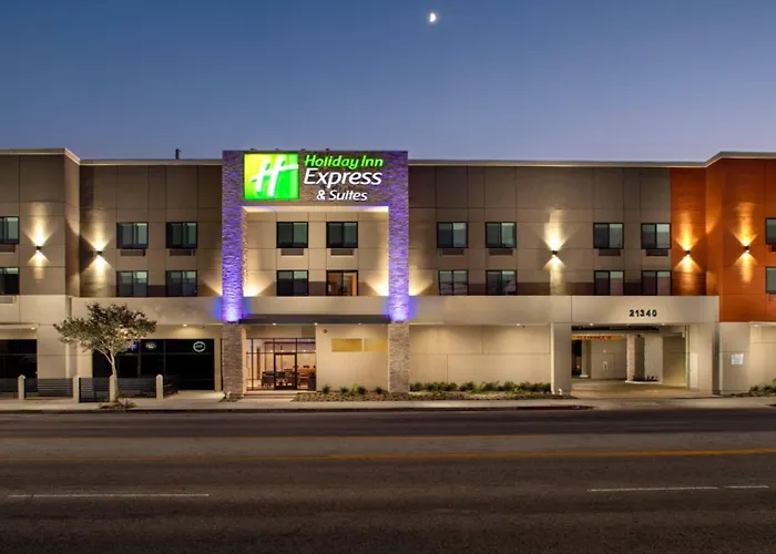 Holiday Inn Express & Suites Chatsworth By Ihg