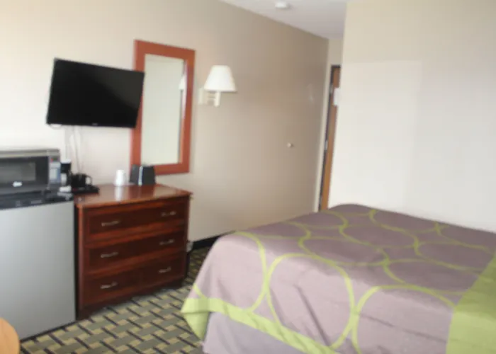 Super 8 By Wyndham Michigan City