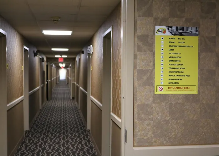 Super 8 By Wyndham Plattsburgh