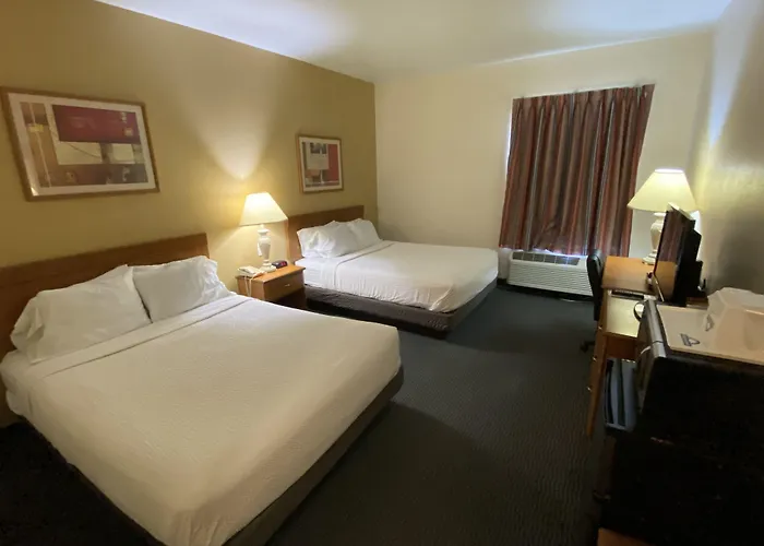 Days Inn By Wyndham Jefferson City