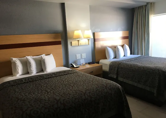 Arya Blu Inn And Suites