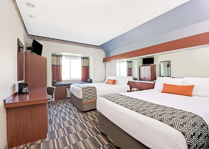 Urbandale Cheap Hotels