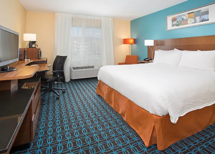 Fairfield Inn & Suites By Marriott Boston Milford