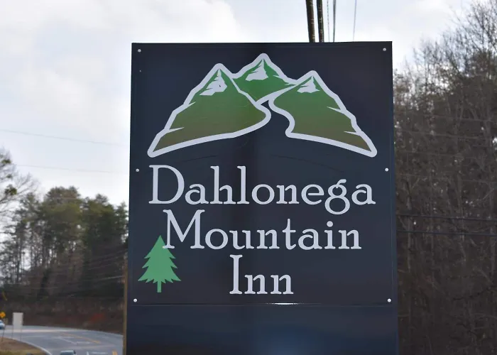 Dahlonega Mountain Inn