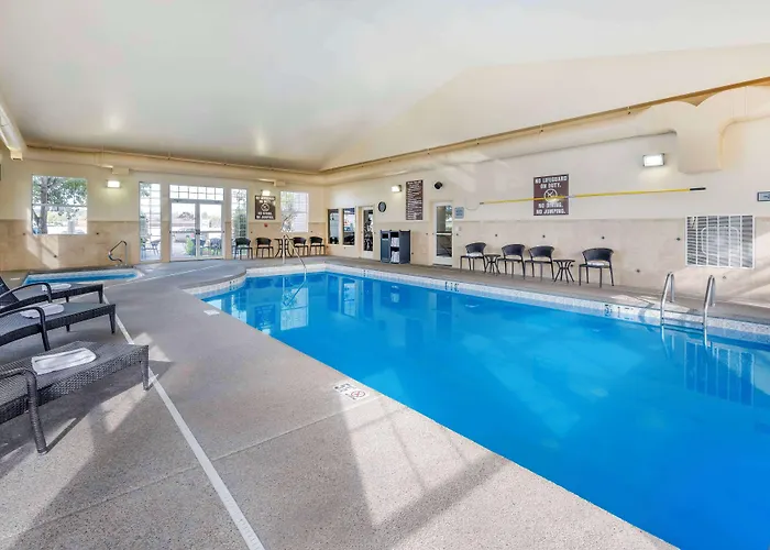 Best Western Plus Kalispell/Glacier Park West Hotel & Suites