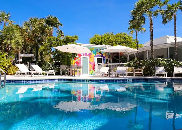 Orchid Key Inn - Adults Only