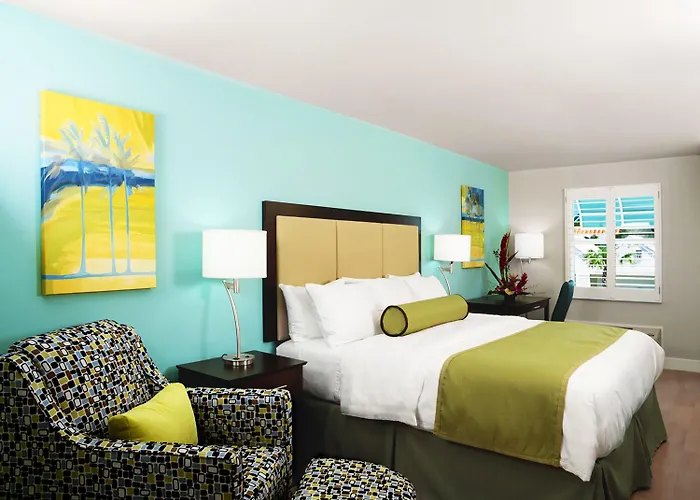 Silver Palms Inn & Historic Homes