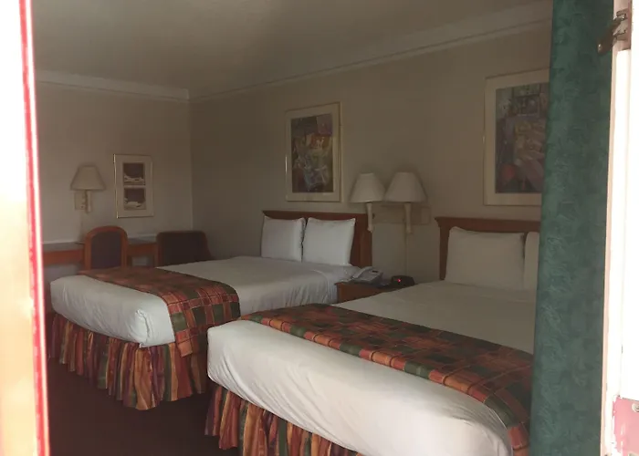 Days Inn By Wyndham Tucson City Center