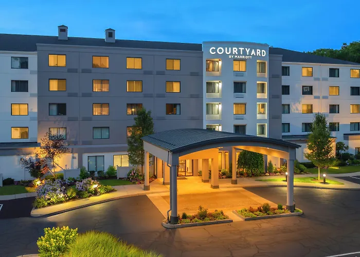 Courtyard By Marriott Providence Lincoln
