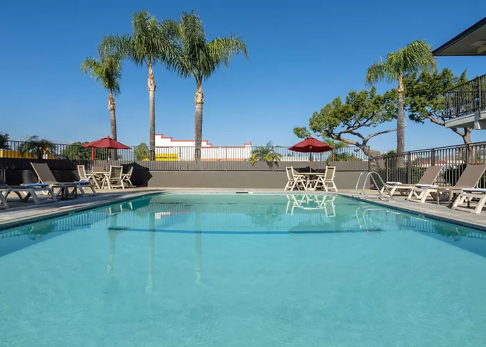 Fontana Cheap Hotels
