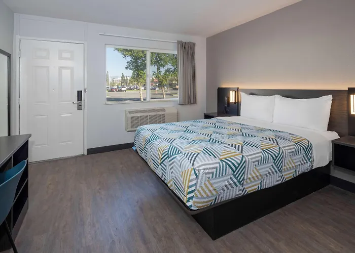 Motel 6-Fontana, Ca