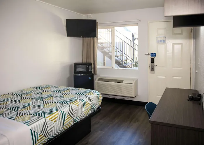 Motel 6-Sacramento, Ca - Old Sacramento North
