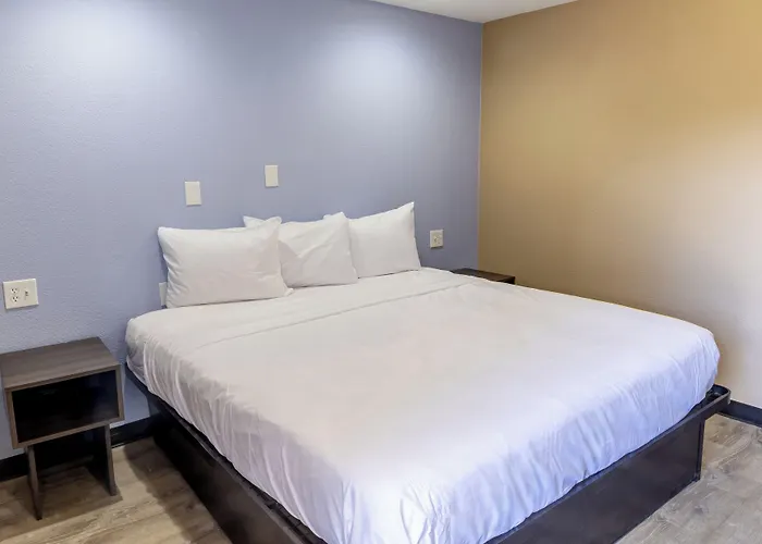 Super 8 By Wyndham Big Spring