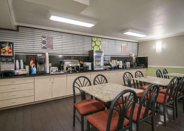 La Quinta Inn By Wyndham San Antonio Brooks City Base