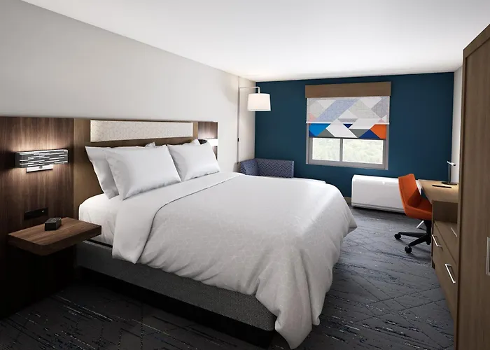 Holiday Inn Express & Suites Chicago West - Oak Park By Ihg