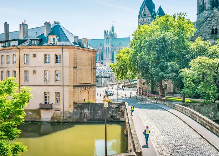 Hotel Du Theatre Centre Historique - Parking Souterrain Public Gratuit