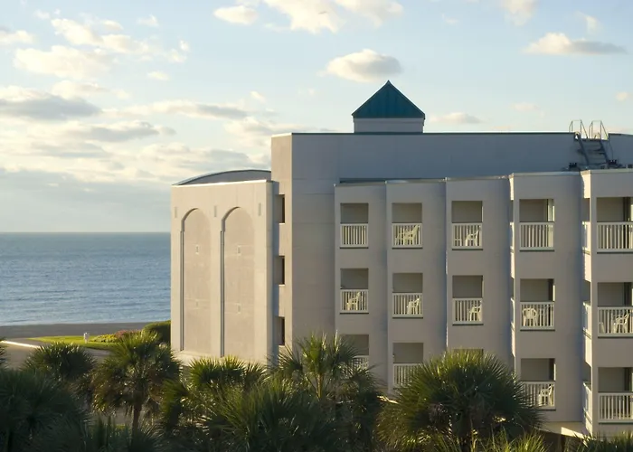 Casa Del Mar Beachfront Suites
