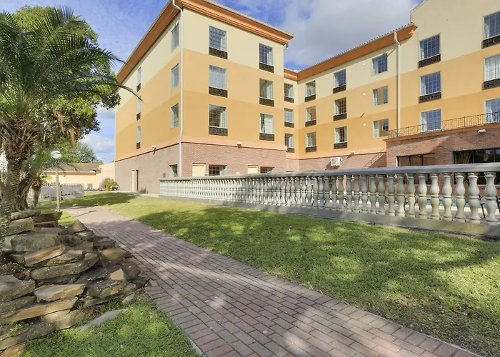 Country Inn & Suites By Radisson, Rj Stadium - Tampa Airport East