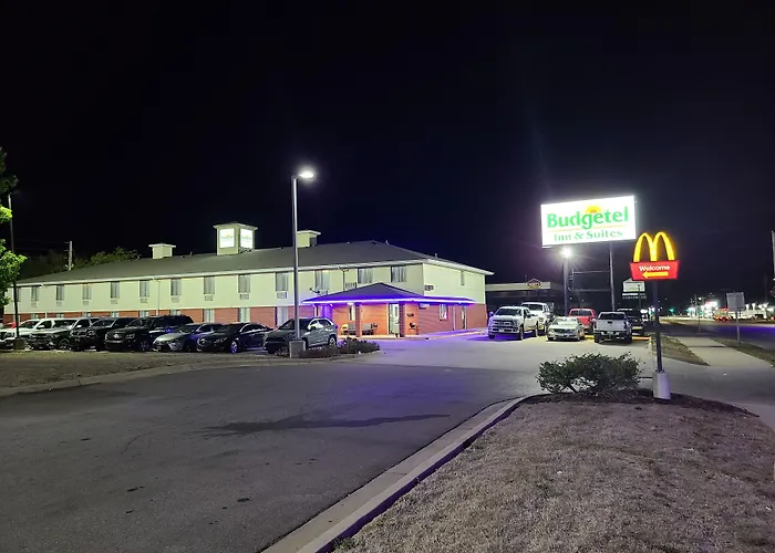 Budgetel Inn & Suites