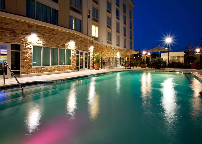 Holiday Inn Express & Suites Columbus At Northlake By Ihg