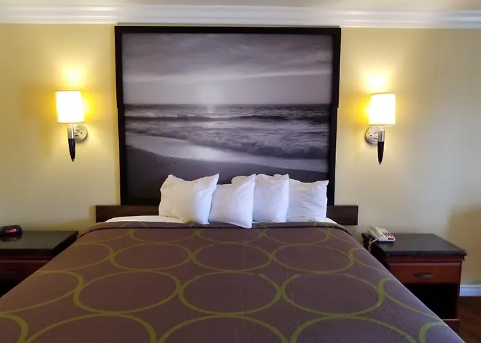 Super 8 By Wyndham Cypress Buena Park Area