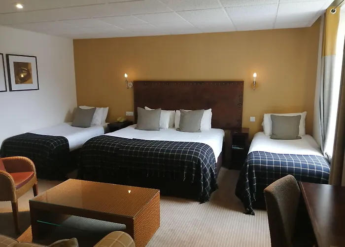 Garner Hotel Eight Acres Elgin