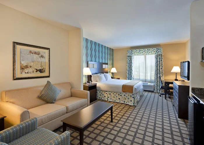 Holiday Inn Express & Suites Atlanta Southwest-Fairburn