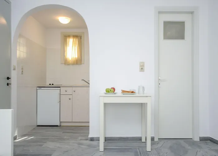 Santorini Island Cheap Hotels