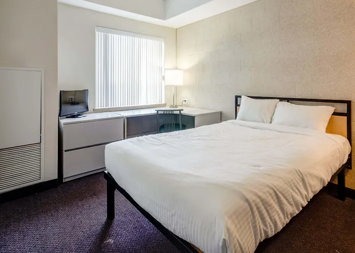Residence & Conference Centre - Niagara-On-The-Lake