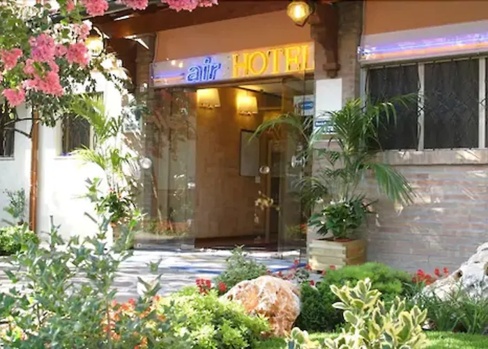 Air Hotel