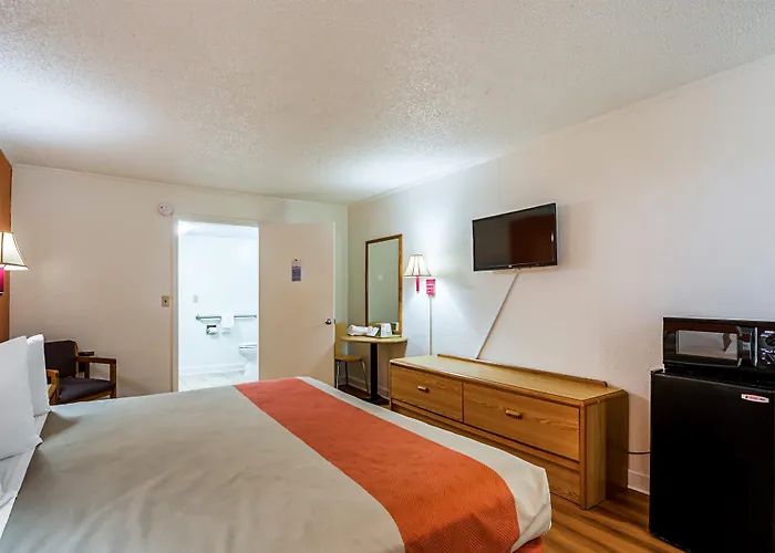 Motel 6-Perry, Ga