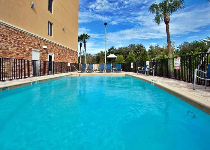 Largo Cheap Hotels